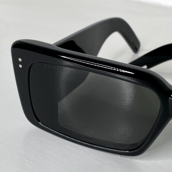 Gucci Sunglasses (Authentic) - Picture 4 of 6